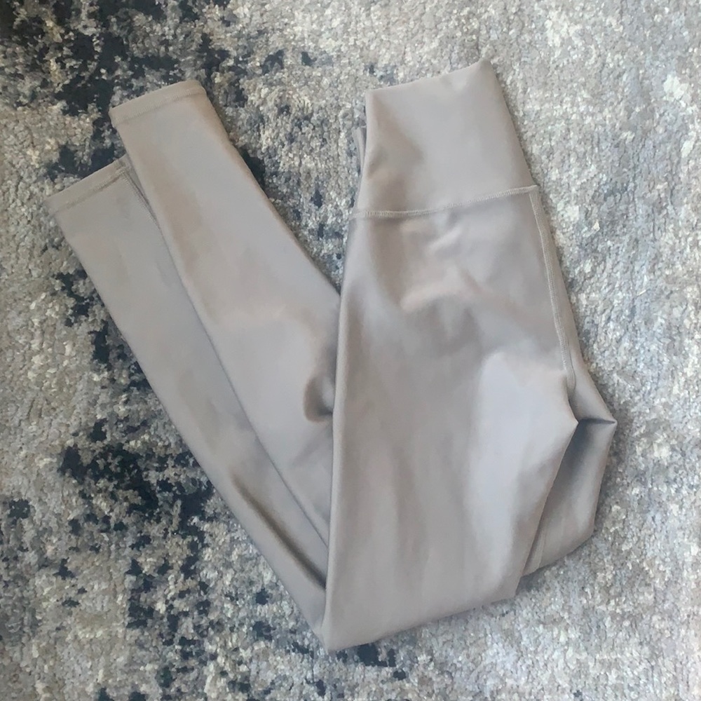 Alo Airbrush Leggings - Worn Twice - XS